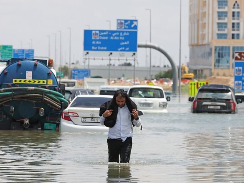 waveplus flood barriers